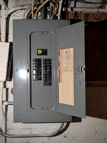 2538 N Hubbard STREET, Milwaukee, WI 53212