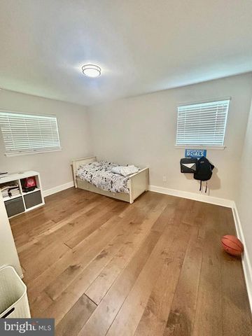 1710 MARK LN, Rockville, MD 20852