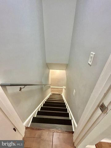 1710 MARK LN, Rockville, MD 20852