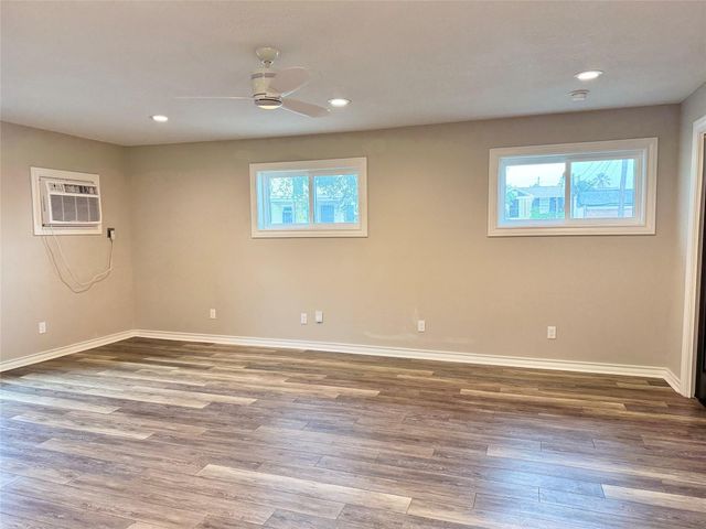 2311 Avenue O, Galveston, TX 77550