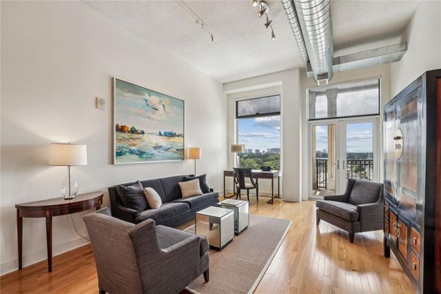 3820 Roswell NE Road 1004, Atlanta, GA 30342