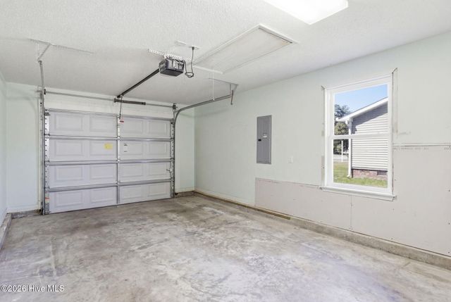 130 Fairview Road, Leland, NC 28451