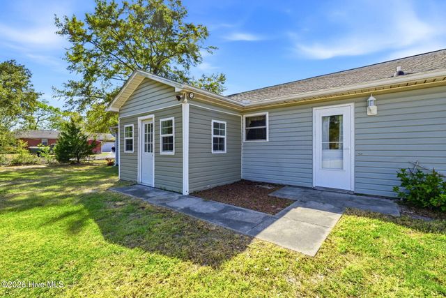 130 Fairview Road, Leland, NC 28451