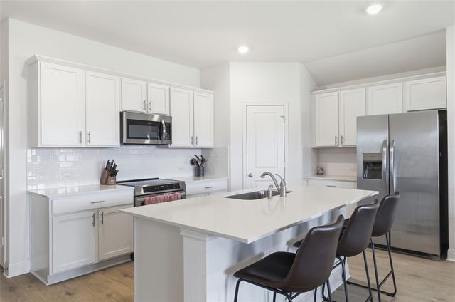 109 Bruin Paw DR, Georgetown, TX 78628