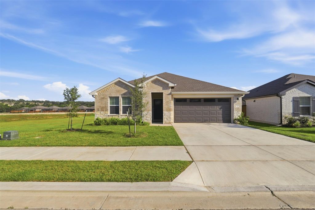 109 Bruin Paw DR, Georgetown, TX 78628