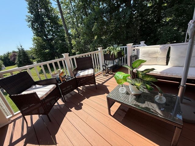 36 Caffoni 17, Leominster, MA 01453