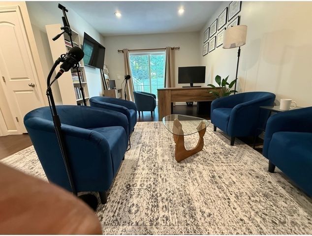 36 Caffoni 17, Leominster, MA 01453