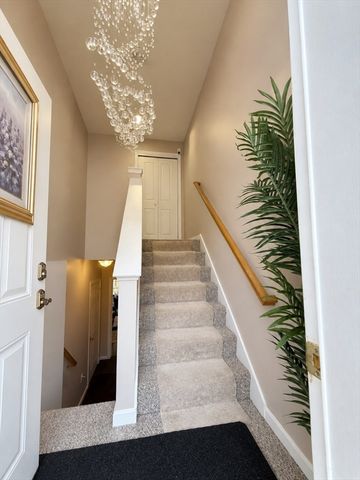 36 Caffoni 17, Leominster, MA 01453