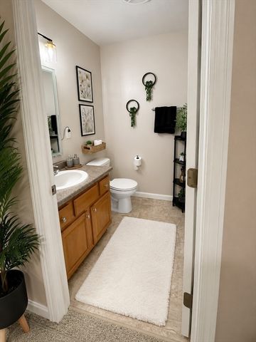 36 Caffoni 17, Leominster, MA 01453