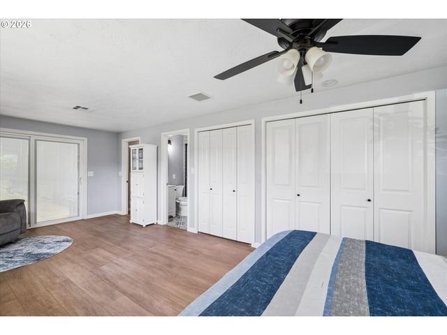 6731 THURSTON Rd, Springfield, OR 97478