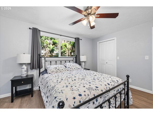 6731 THURSTON Rd, Springfield, OR 97478