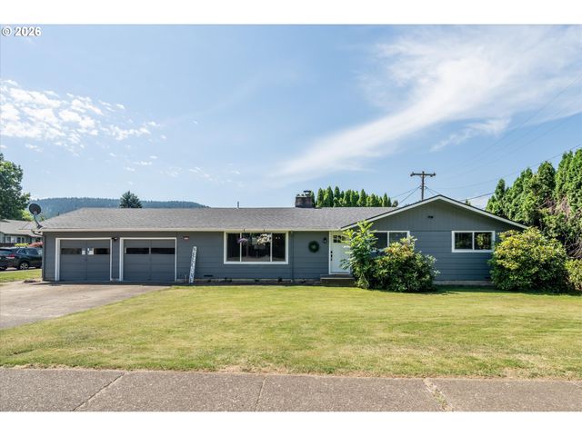 6731 THURSTON Rd, Springfield, OR 97478