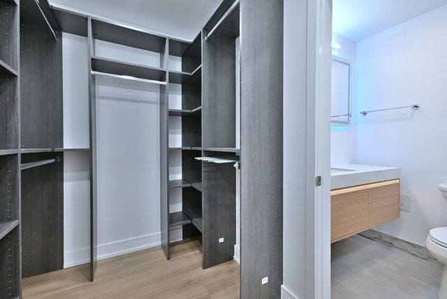 1230 Park Avenue W 225, Highland Park, IL 60035