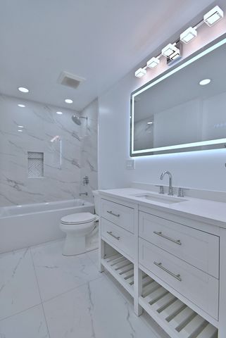 1230 Park Avenue W 225, Highland Park, IL 60035