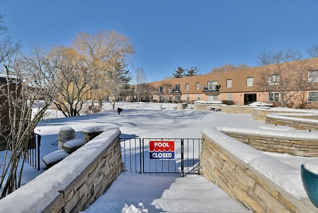 1230 Park Avenue W 225, Highland Park, IL 60035