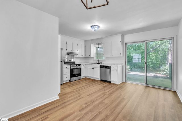 1 Hartsville Drive Unit 16, Taylors, SC 29687
