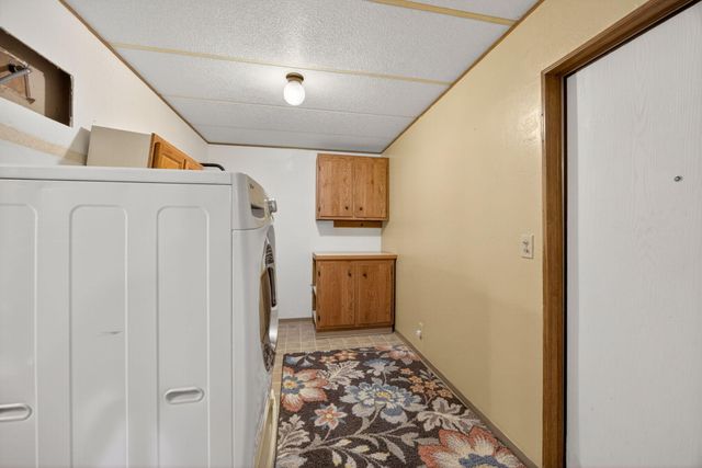 218 Hessar Street, Grants Pass, OR 97527