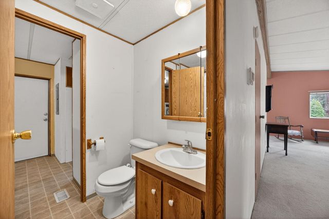 218 Hessar Street, Grants Pass, OR 97527