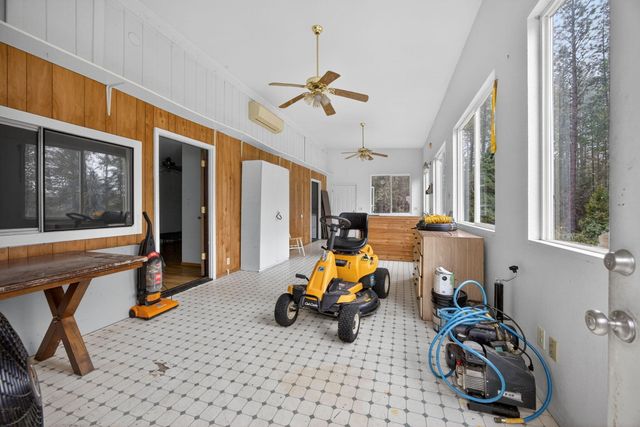 218 Hessar Street, Grants Pass, OR 97527