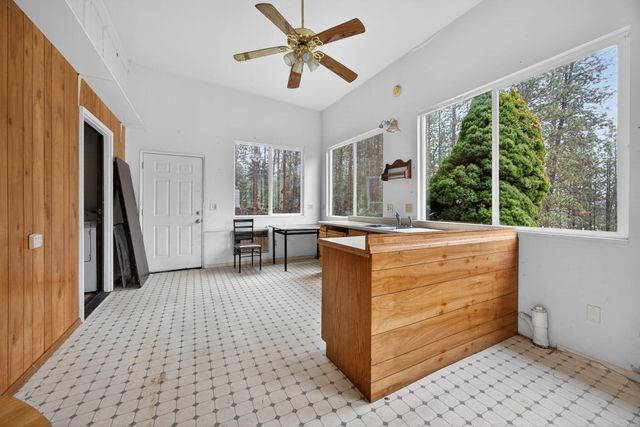 218 Hessar Street, Grants Pass, OR 97527