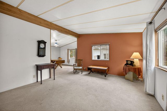 218 Hessar Street, Grants Pass, OR 97527