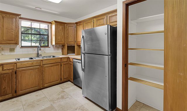 321 County Road 4275, Clifton, TX 76634