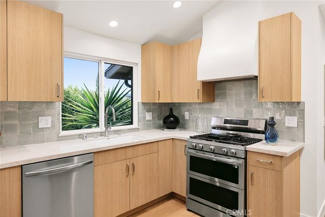 349 Kirby, Los Angeles, CA 90042