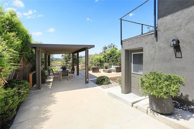 349 Kirby, Los Angeles, CA 90042