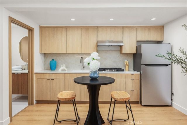 349 Kirby, Los Angeles, CA 90042