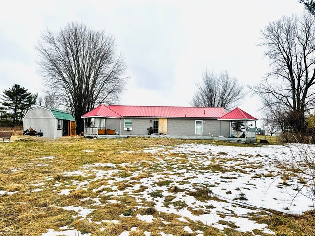 5495 E Greensburg Road, Franklin, IN 46131