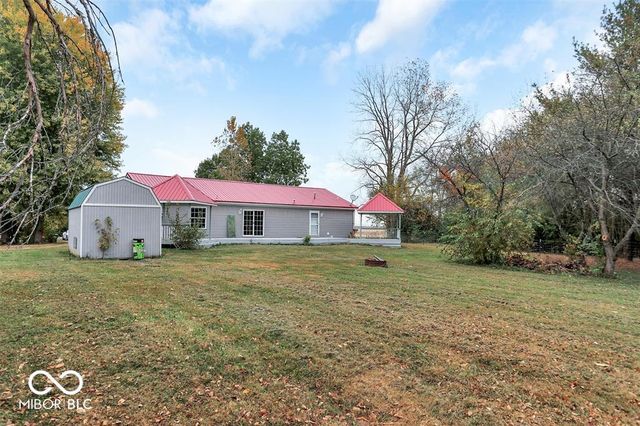 5495 E Greensburg Road, Franklin, IN 46131