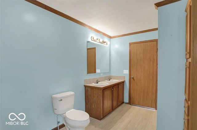 5495 E Greensburg Road, Franklin, IN 46131