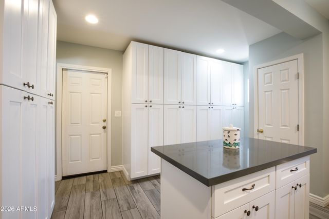 3229 E MONTECITO Avenue, Phoenix, AZ 85018