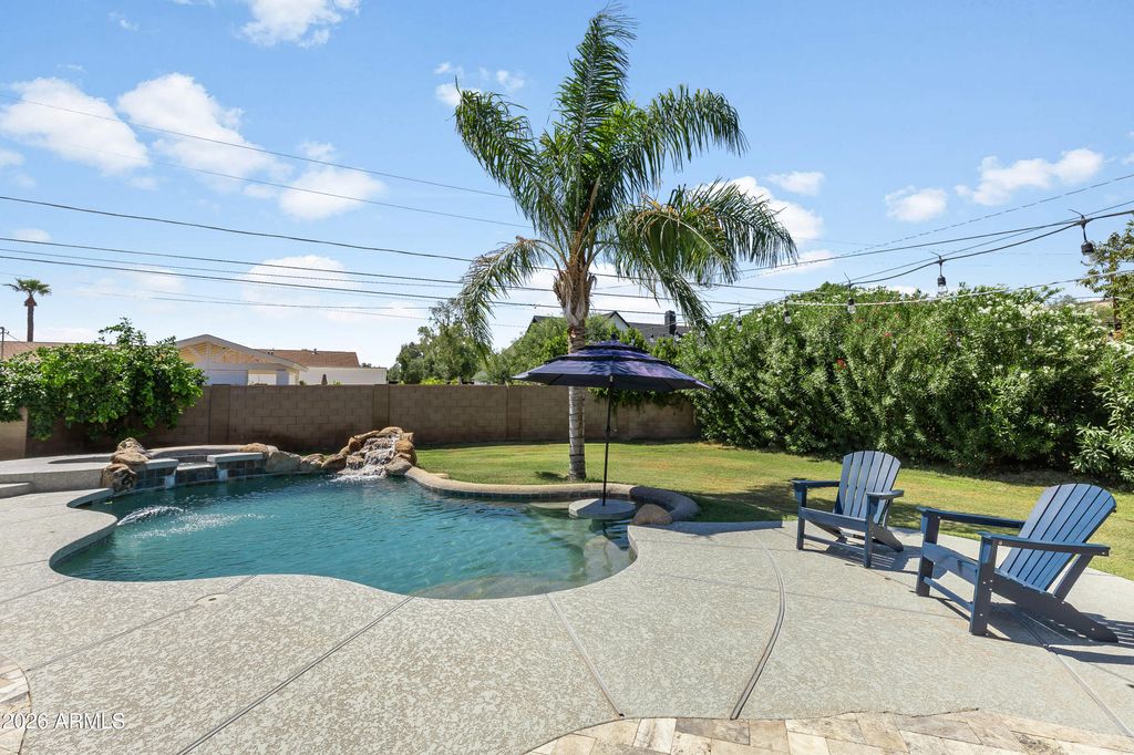3229 E MONTECITO Avenue, Phoenix, AZ 85018 — photo 4