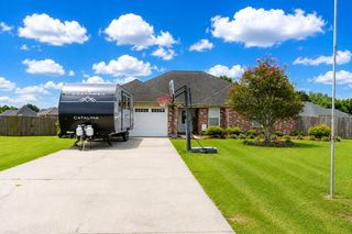 100 Comanchee Court, Thibodaux, LA 70301