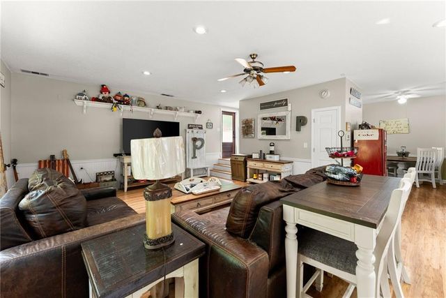 2832 B Wilson Road, Commerce, GA 30529