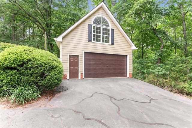 2832 B Wilson Road, Commerce, GA 30529