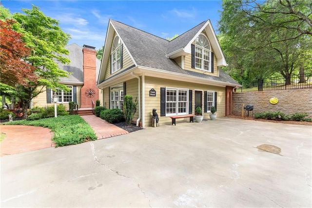 2832 B Wilson Road, Commerce, GA 30529
