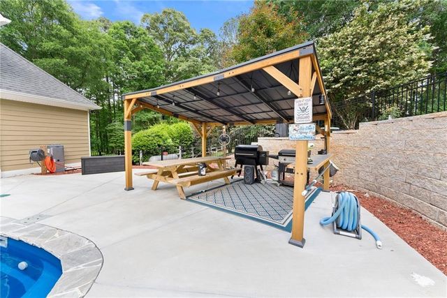 2832 B Wilson Road, Commerce, GA 30529
