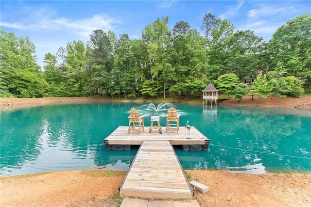 2832 B Wilson Road, Commerce, GA 30529