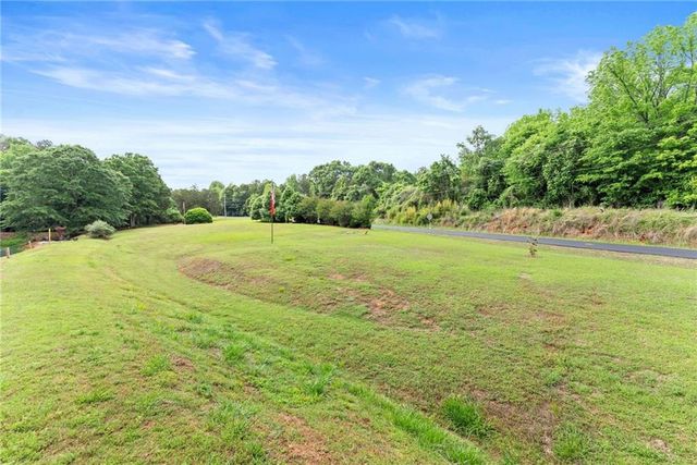 2832 B Wilson Road, Commerce, GA 30529