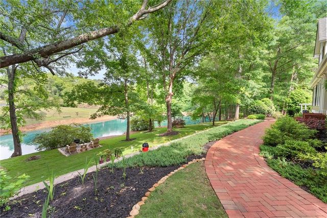 2832 B Wilson Road, Commerce, GA 30529