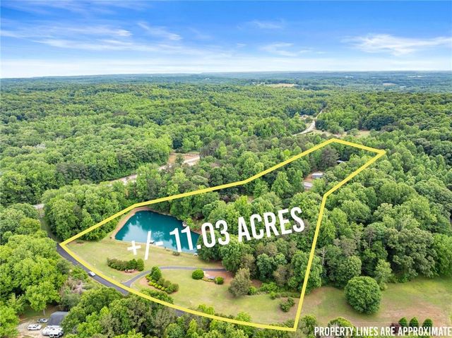 2832 B Wilson Road, Commerce, GA 30529