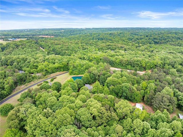 2832 B Wilson Road, Commerce, GA 30529