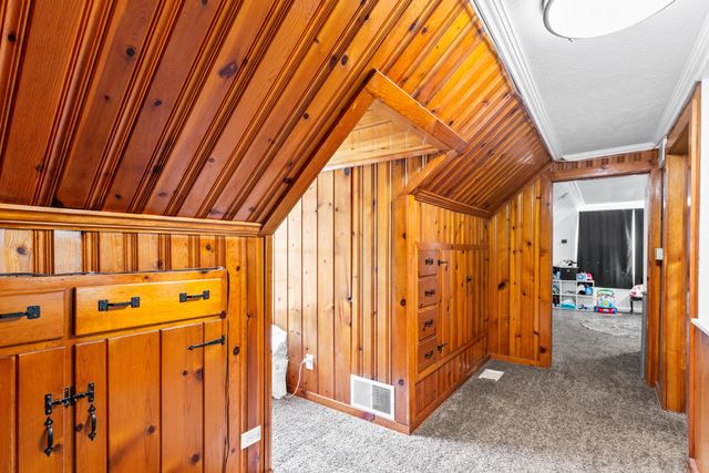 245 ELMWOOD Drive, Council Bluffs, IA 51503