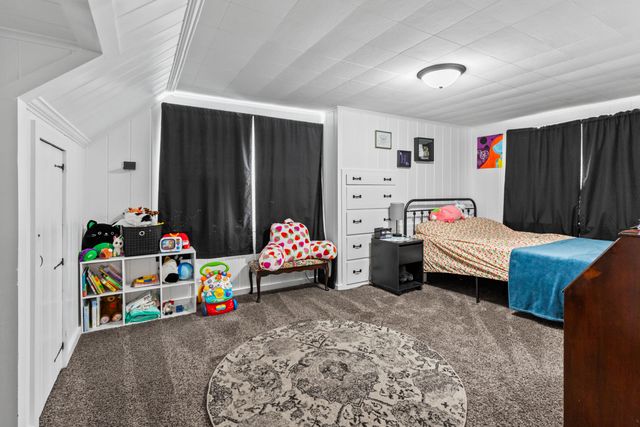 245 ELMWOOD Drive, Council Bluffs, IA 51503