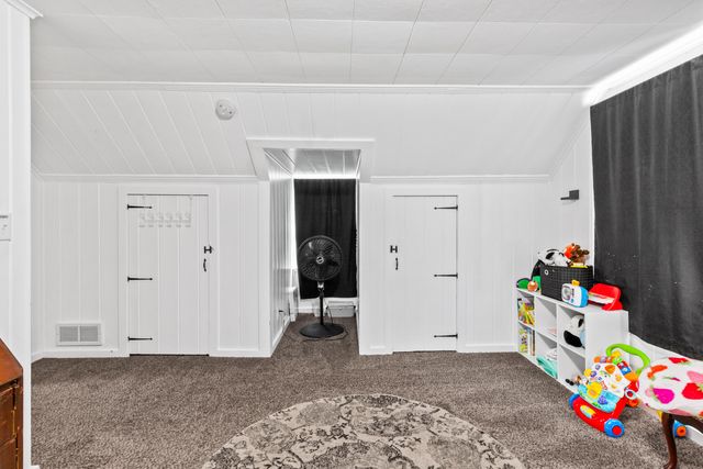 245 ELMWOOD Drive, Council Bluffs, IA 51503
