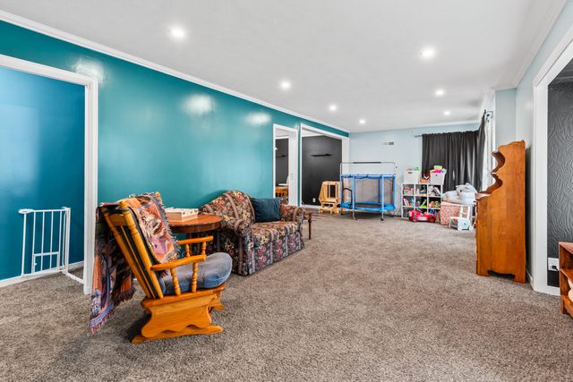 245 ELMWOOD Drive, Council Bluffs, IA 51503