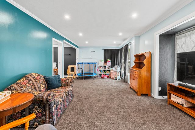 245 ELMWOOD Drive, Council Bluffs, IA 51503