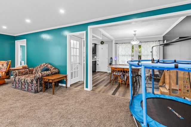 245 ELMWOOD Drive, Council Bluffs, IA 51503